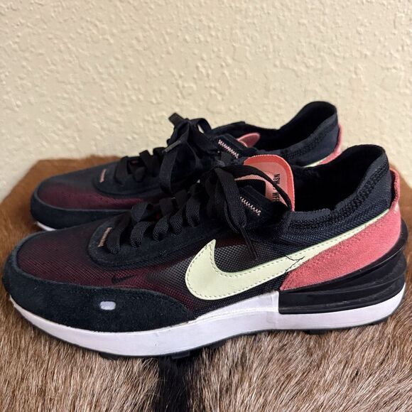 Nike‎ Waffle One Womens 7 Black Magic Ember Athletic Running Shoes DC2533-002 - Picture 1 of 7
